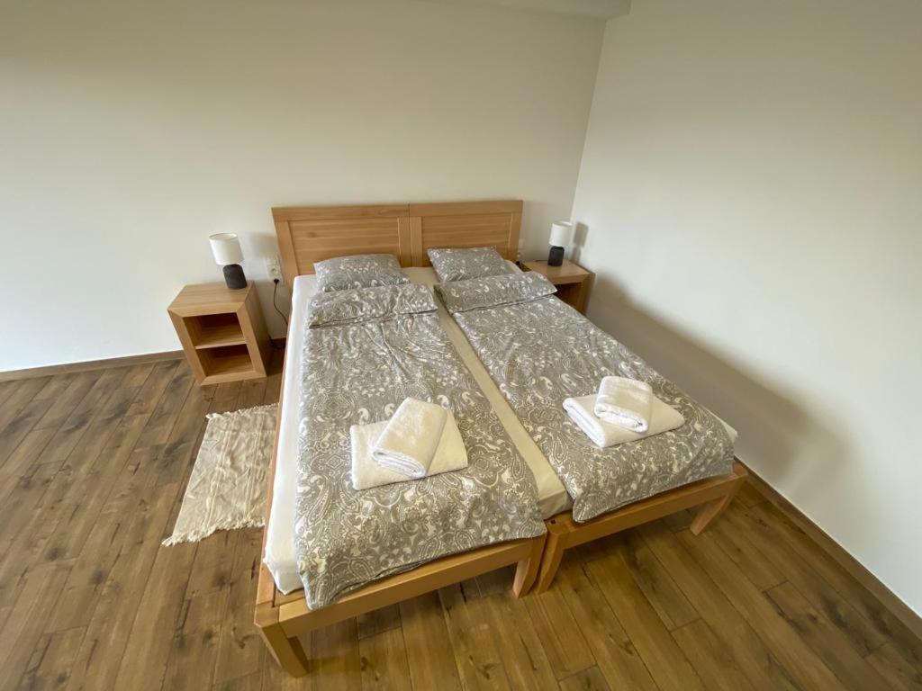 Lodge Wideta Smerek